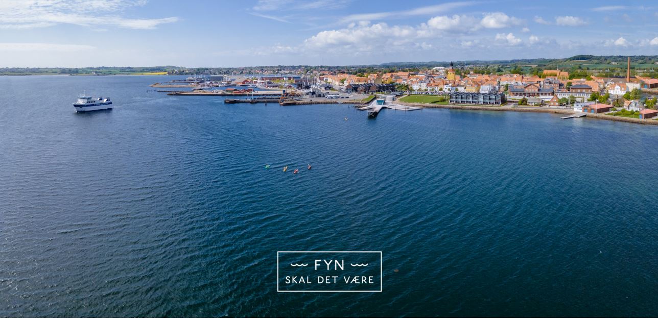 Ø-hop i Det Sydfynske Øhav | På tur i kajak med vennerne | Færge fra Faaborg