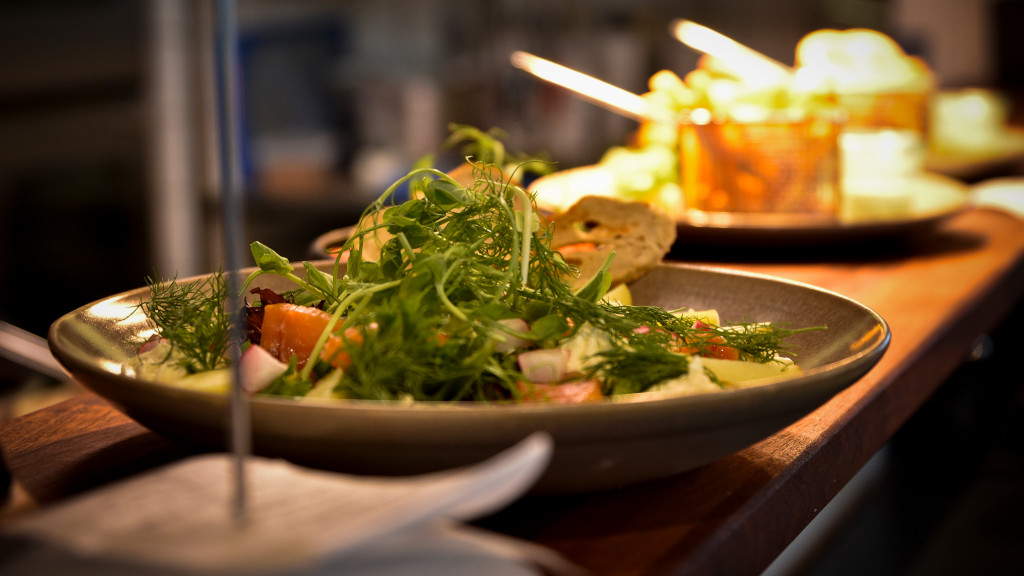 Tallerken med salat på Slagterens Spisehus i Faaborg